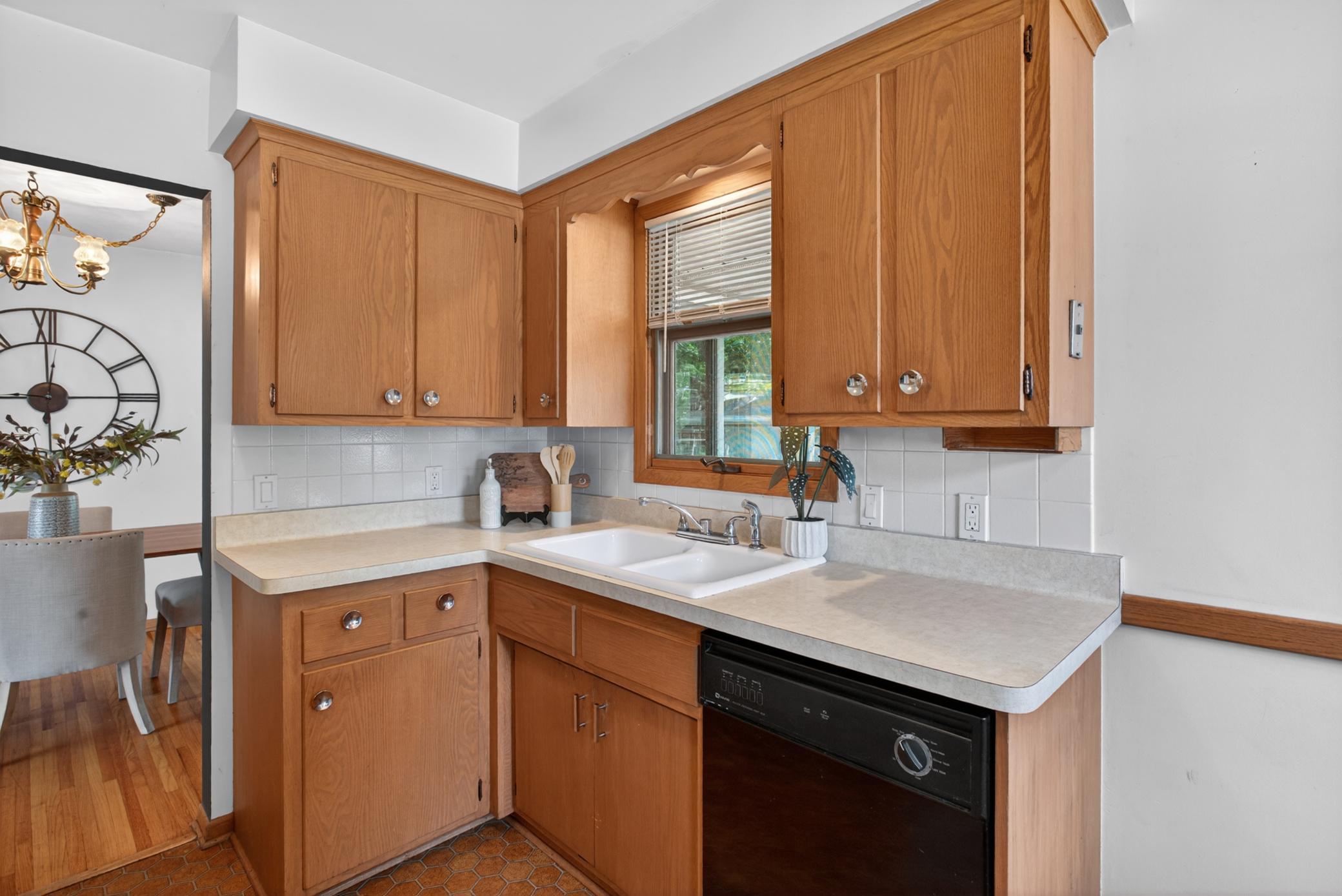 2819 Nash Road Brooklyn Center, MN 55430 - Photo 13 of 27