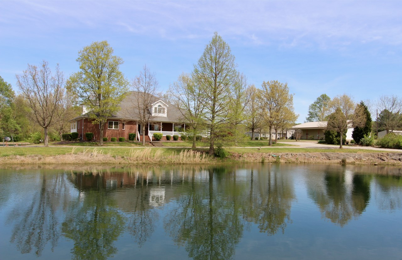 6211 Ford Road Mount Vernon, IN 47620 - Photo 1 of 36 Gallery Image 1