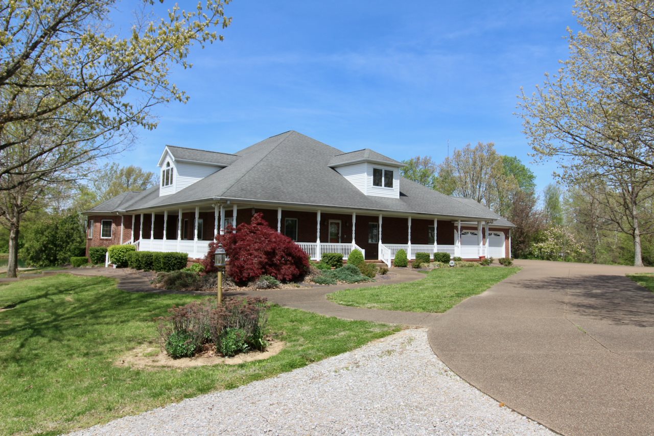6211 Ford Road Mount Vernon, IN 47620 - Photo 2 of 36 Gallery Image 2