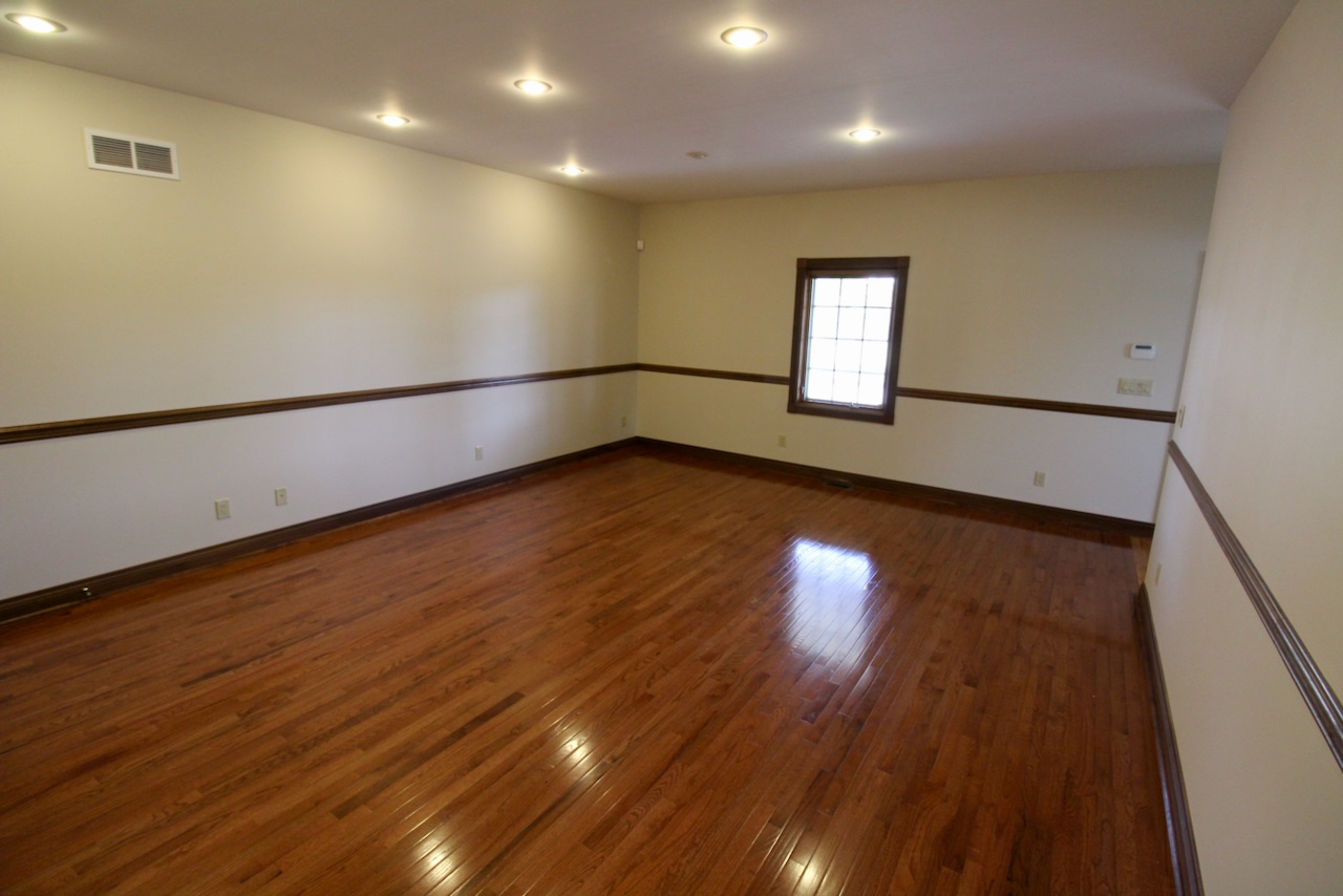 6211 Ford Road Mount Vernon, IN 47620 - Photo 11 of 36 Gallery Image 11