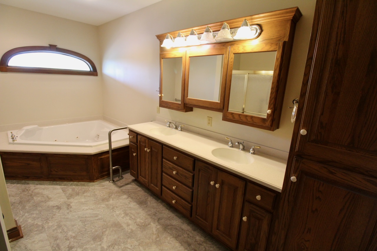 6211 Ford Road Mount Vernon, IN 47620 - Photo 13 of 36 Gallery Image 13
