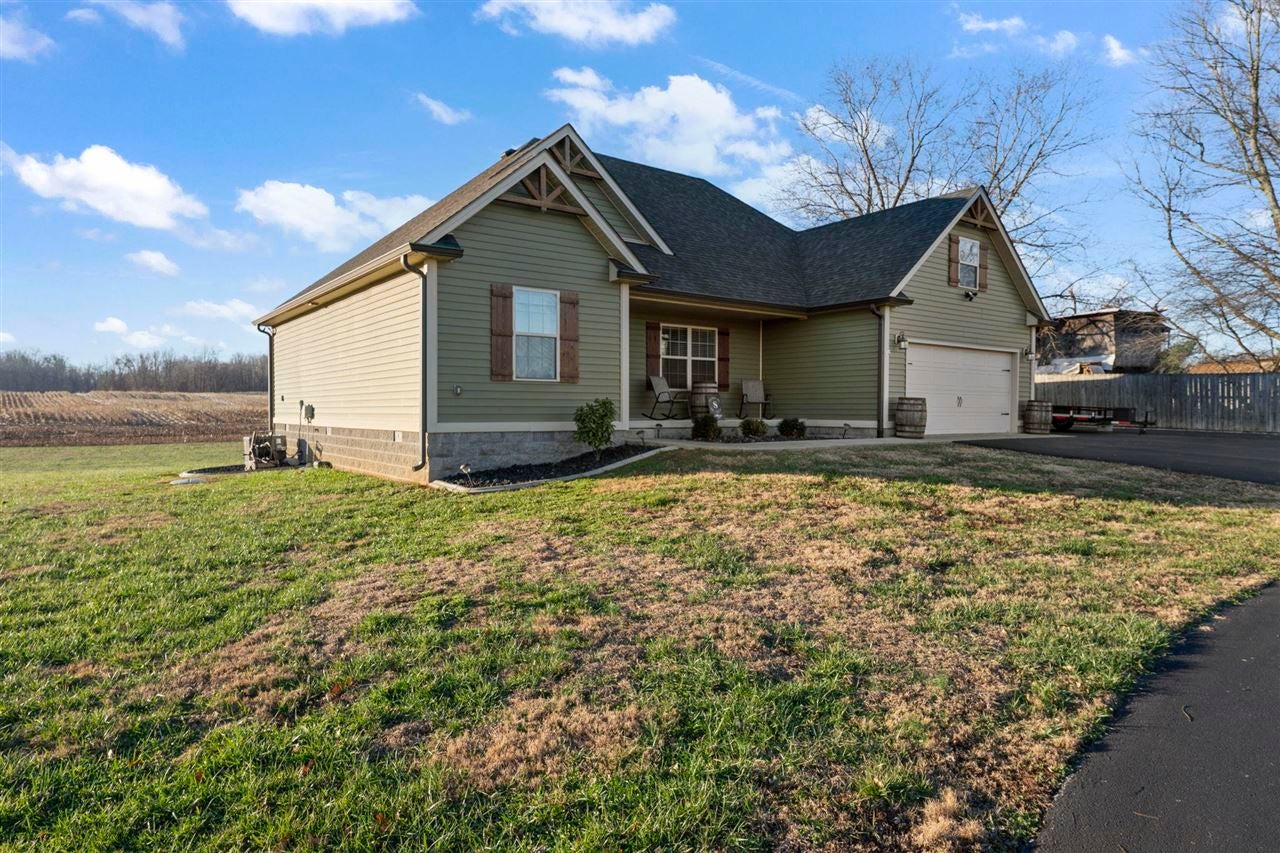 447 New Grove Road Smiths Grove, KY 42171 - Photo 5 of 29 Gallery Image 5