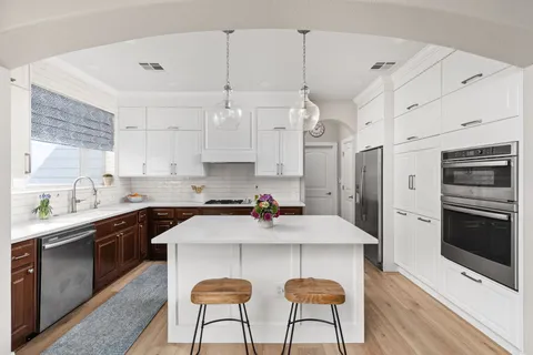 $1,065,000 | 3824 Hermalinda Street, Austin, TX 78723