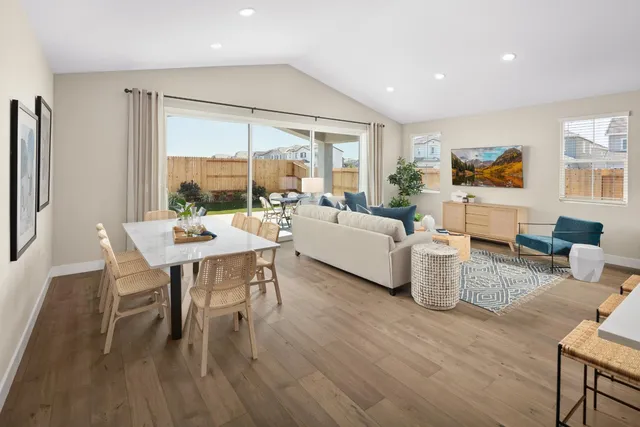 $627,990 | 12383 Alamosa Drive, Rancho Cordova, CA 95742