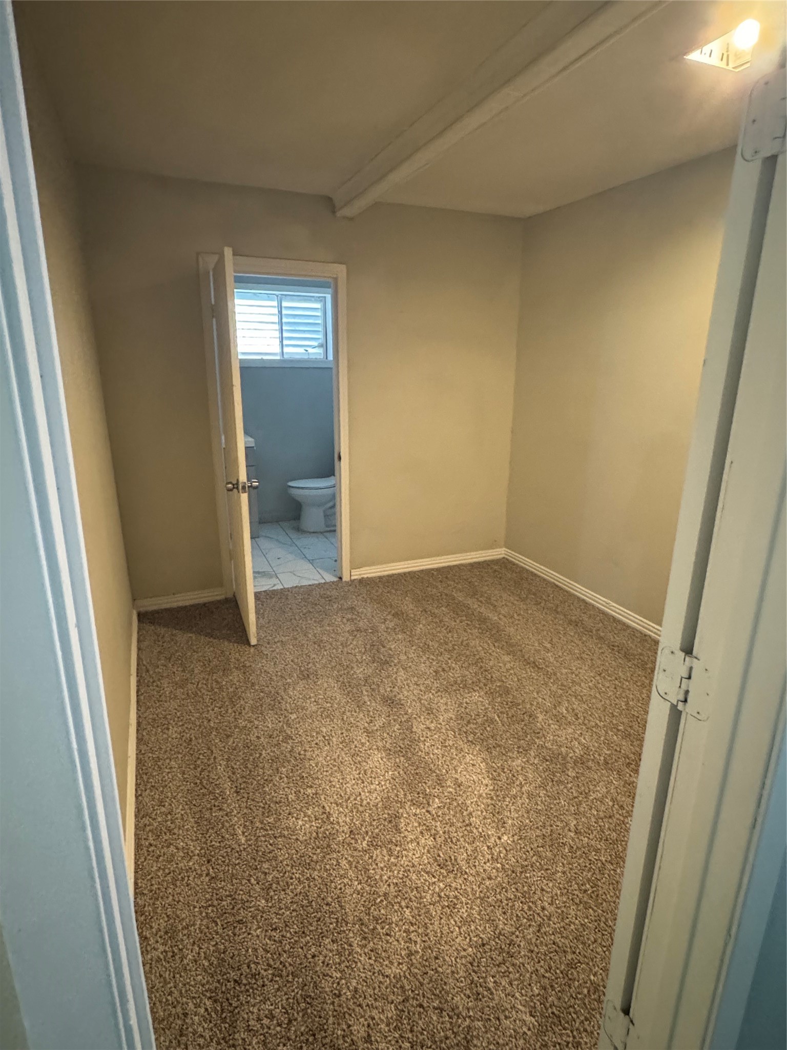 2522 Jackson La Marque, TX 77568 - Photo 14 of 18 an empty room with windows