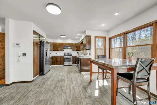 $699,900 | 11 Spruce Mountain Trail, Danbury, CT 06810