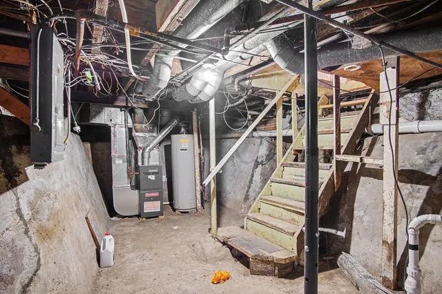 $250,000 | 1325 Buffalo Avenue Northeast, Grand Rapids, MI 49505