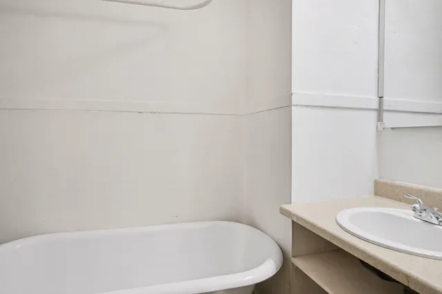 $250,000 | 1325 Buffalo Avenue Northeast, Grand Rapids, MI 49505