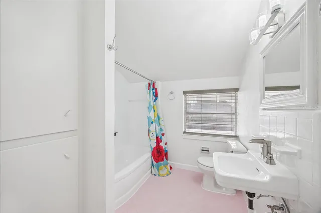 $4,000 | 10518 Moorberry Lane, Houston, TX 77043