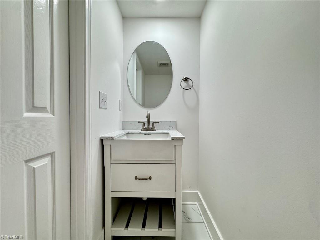 1101 Forrest Street High Point, NC 27262 - Photo 29 of 30 Gallery Image 29