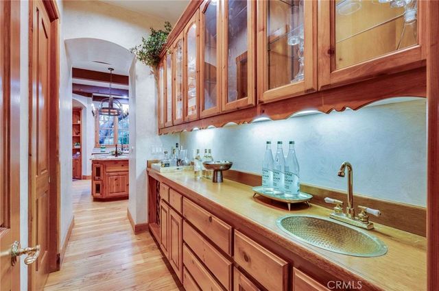 $6,725,000 | 5200 Jessen Drive, La Canada Flintridge, CA 91011