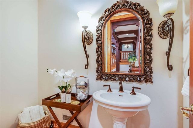 $6,725,000 | 5200 Jessen Drive, La Canada Flintridge, CA 91011