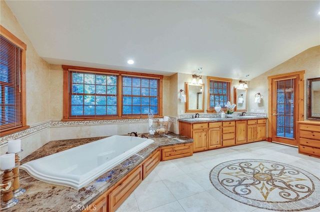 $6,725,000 | 5200 Jessen Drive, La Canada Flintridge, CA 91011