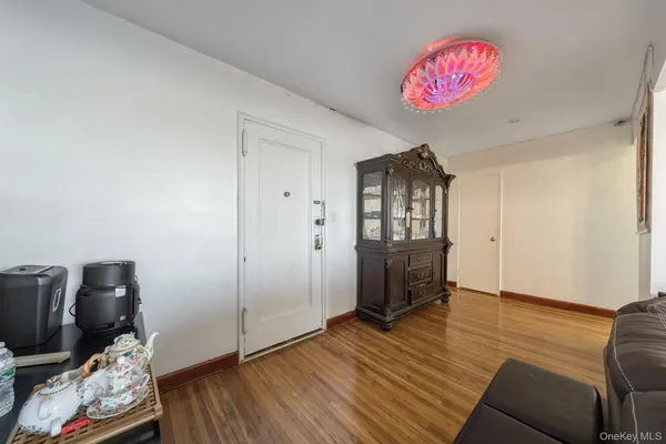 $220,000 | 143-50 Hoover Avenue, Unit 306 | Briarwood