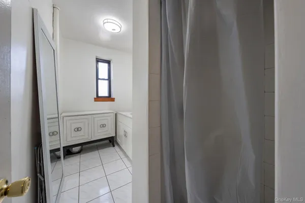 $220,000 | 143-50 Hoover Avenue, Unit 306 | Briarwood