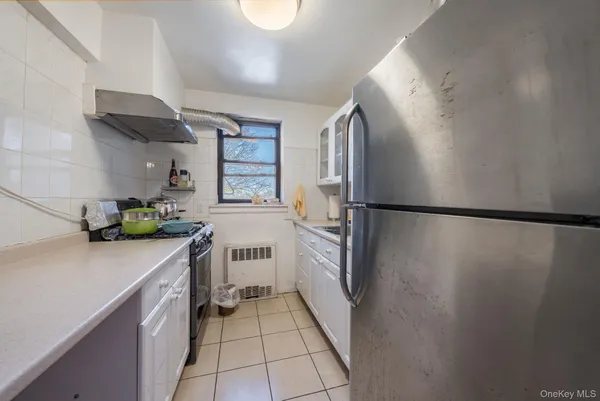 $220,000 | 143-50 Hoover Avenue, Unit 306 | Briarwood