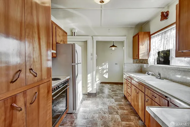 $585,000 | 365 Edwards Street, Crockett, CA 94525