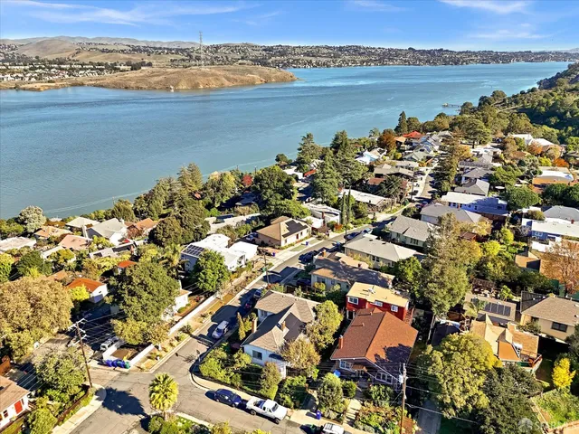 $585,000 | 365 Edwards Street, Crockett, CA 94525