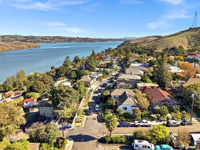 $585,000 | 365 Edwards Street, Crockett, CA 94525