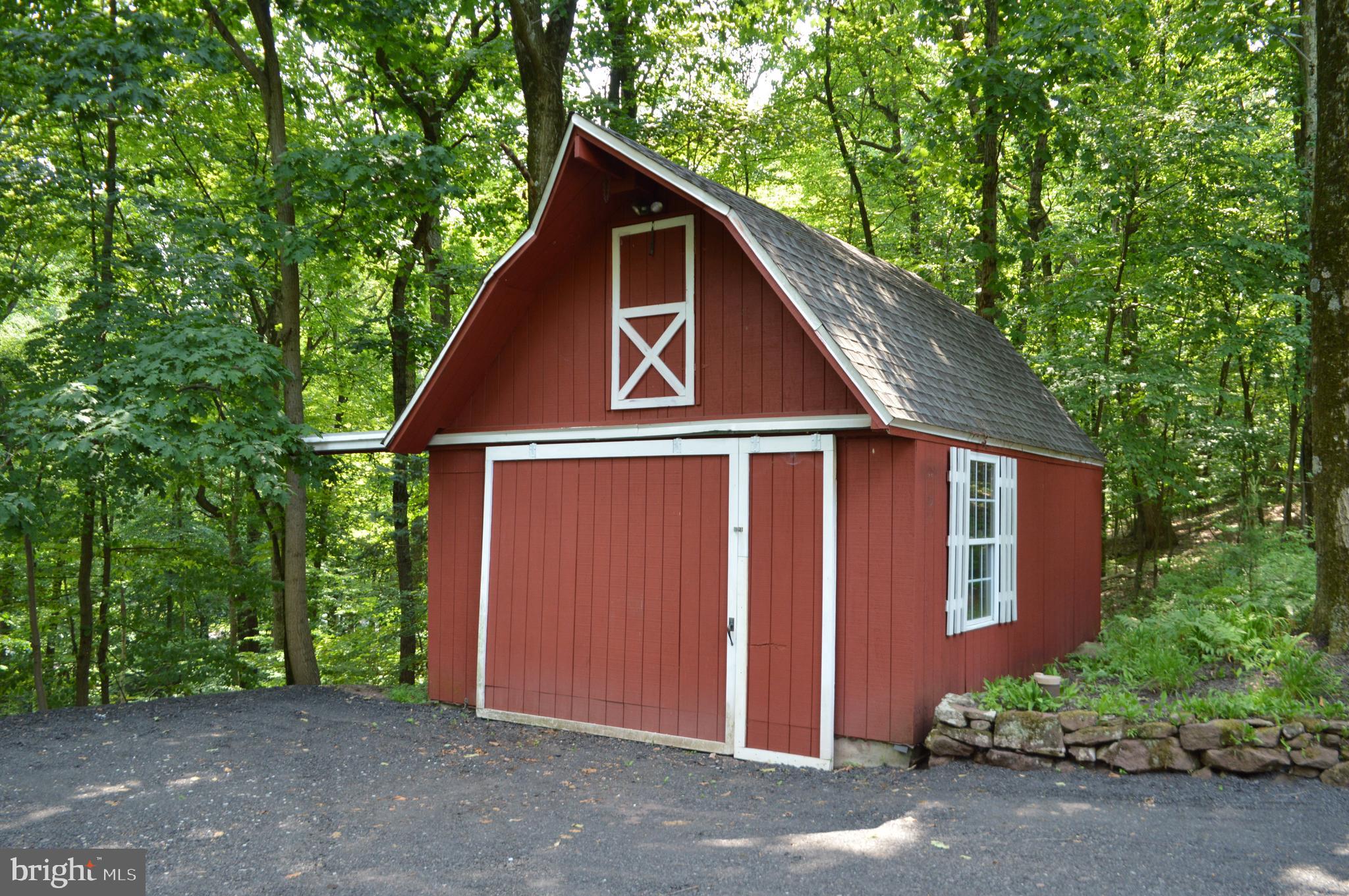 997 Golf Course Road Birdsboro, PA 19508 - Photo 8 of 32 Gallery Image 8