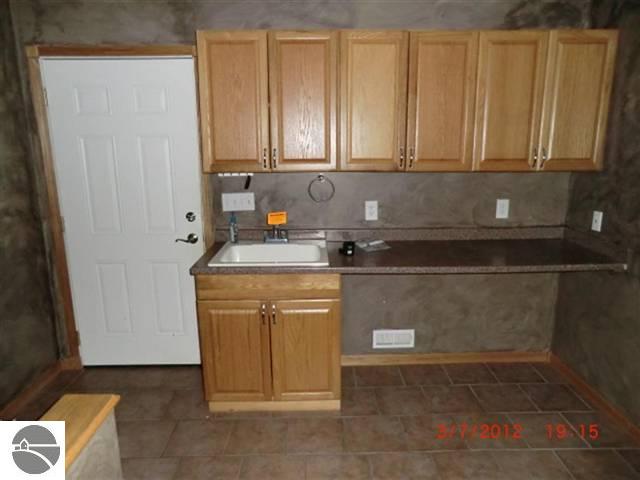 16287 Aletha Road Interlochen, MI 49643 - Photo 20 of 25 1733902-19.JPG