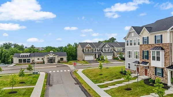 $425,000 | 9005 Hickory Road, Gibsonia, PA 15044