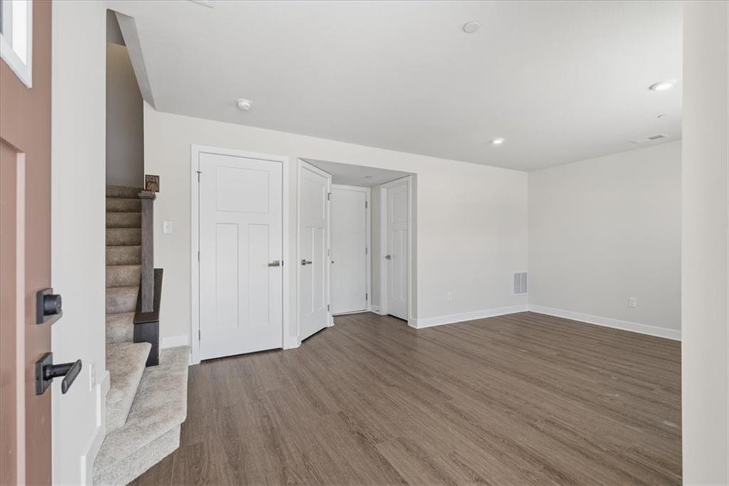 9005 Hickory Road Gibsonia, PA 15044 - Photo 5 of 38