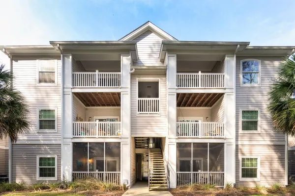 $1,900 | 1300 Park W Boulevard, Unit 610, Mount Pleasant, SC 29466