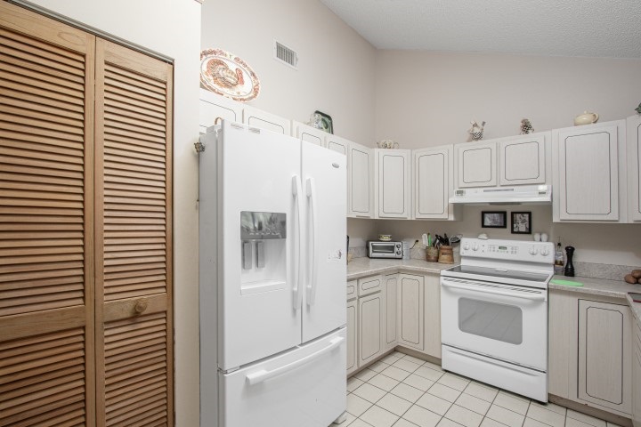 404 Prince Road St. Augustine, FL 32086 - Photo 2 of 28