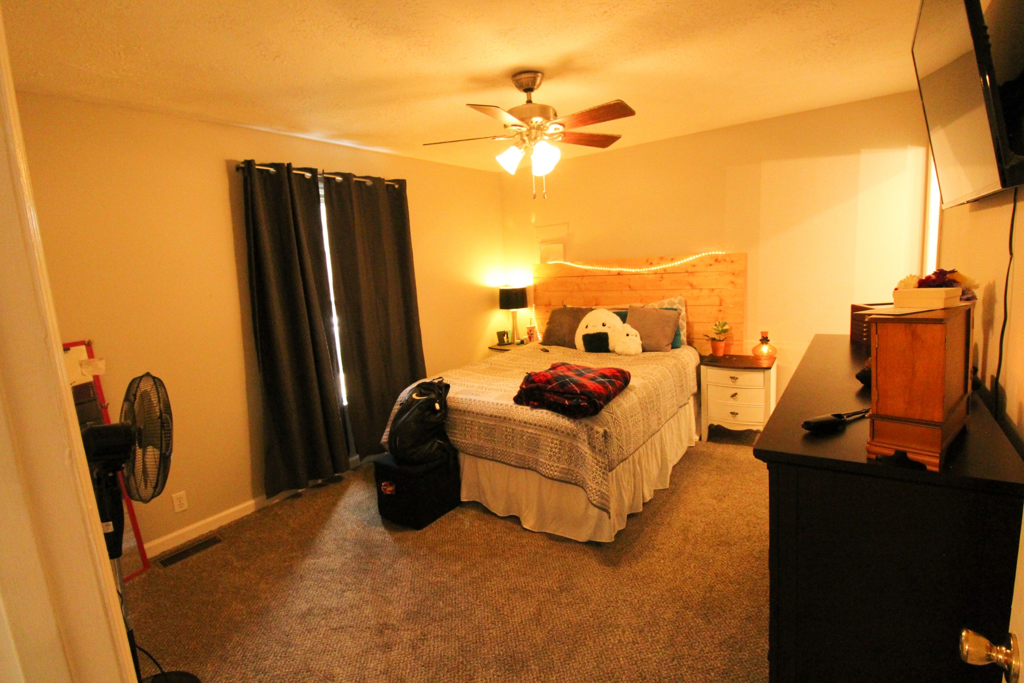 604 Calista Road White House, TN 37188 - Photo 6 of 7 a bedroom with furniture and a window