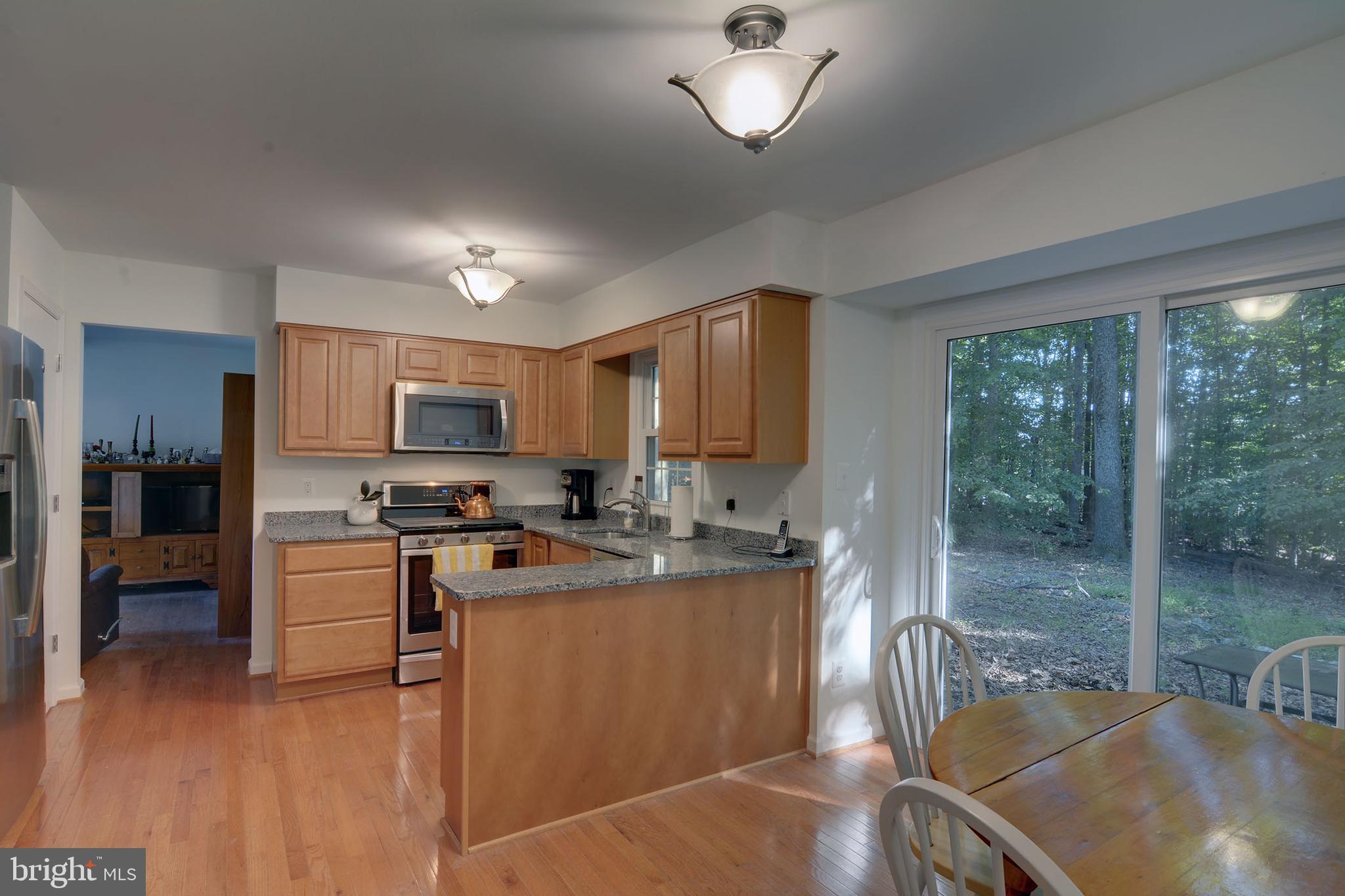 8811 Cuttermill Place Springfield, VA 22153 - Photo 3 of 12 Kitchen