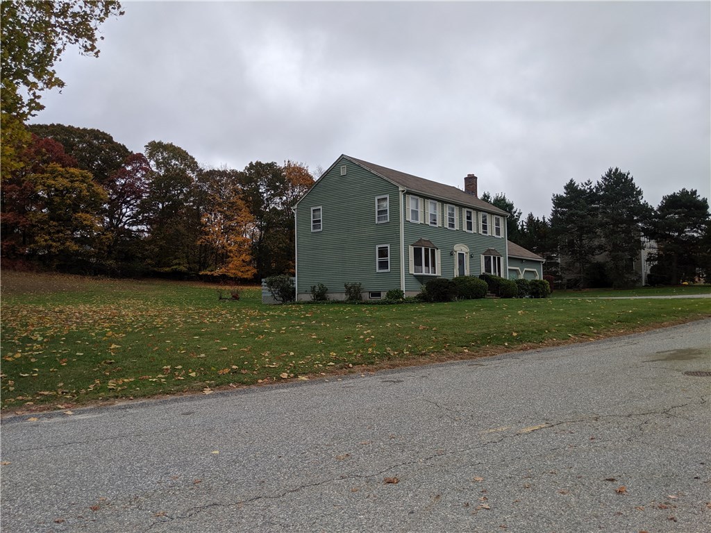 28 Tara Lane Woonsocket, RI 02895 - Photo 7 of 28 Gallery Image 7
