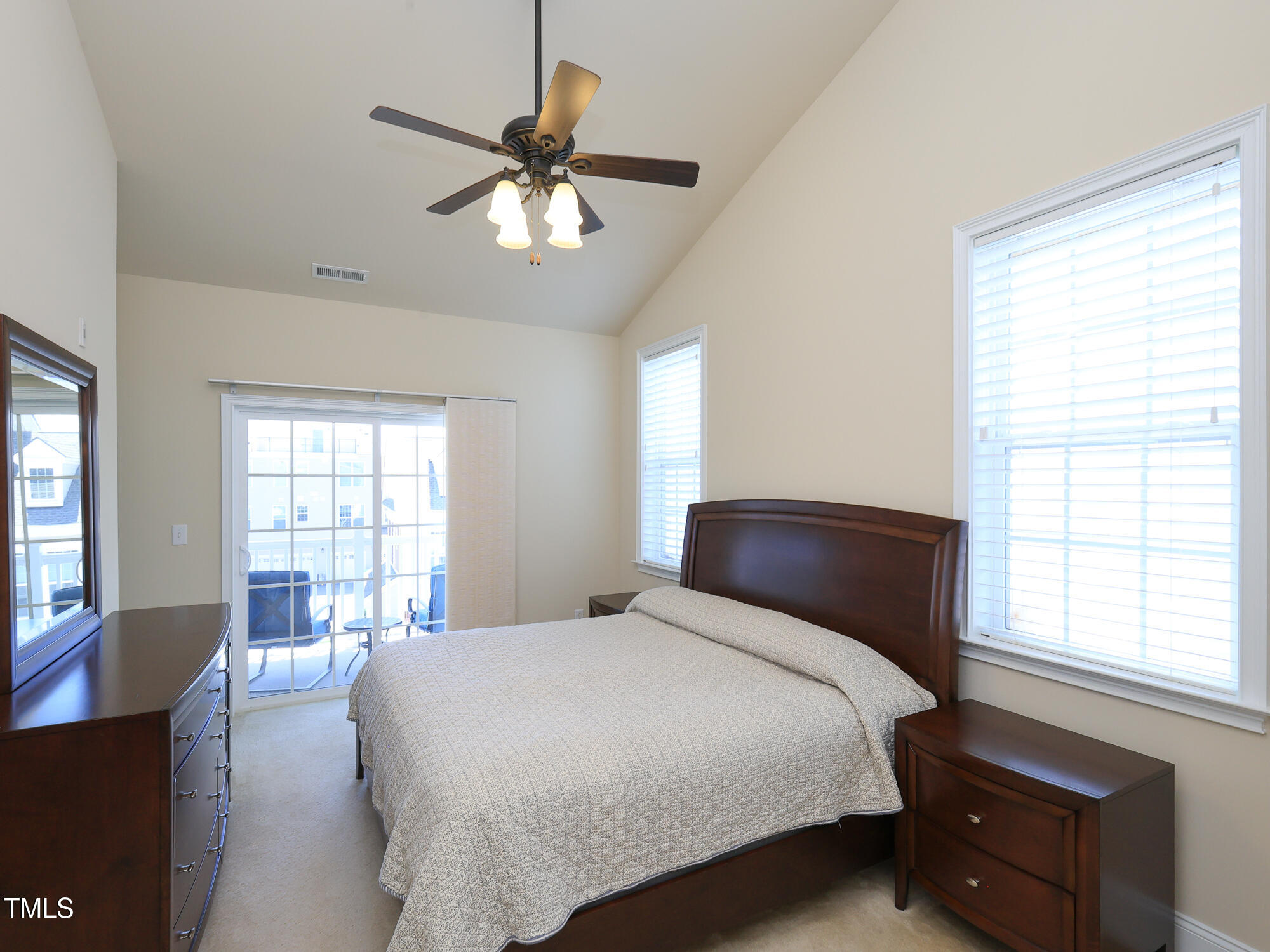 10529 Sablewood Drive, Unit 116 Raleigh, NC 27617 - Photo 31 of 57 040_10529_sablewood_116_primary_ste