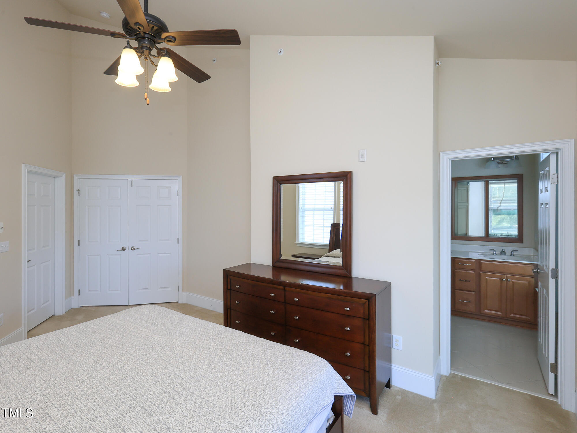 10529 Sablewood Drive, Unit 116 Raleigh, NC 27617 - Photo 32 of 57 042_10529_sablewood_116_primary_ste