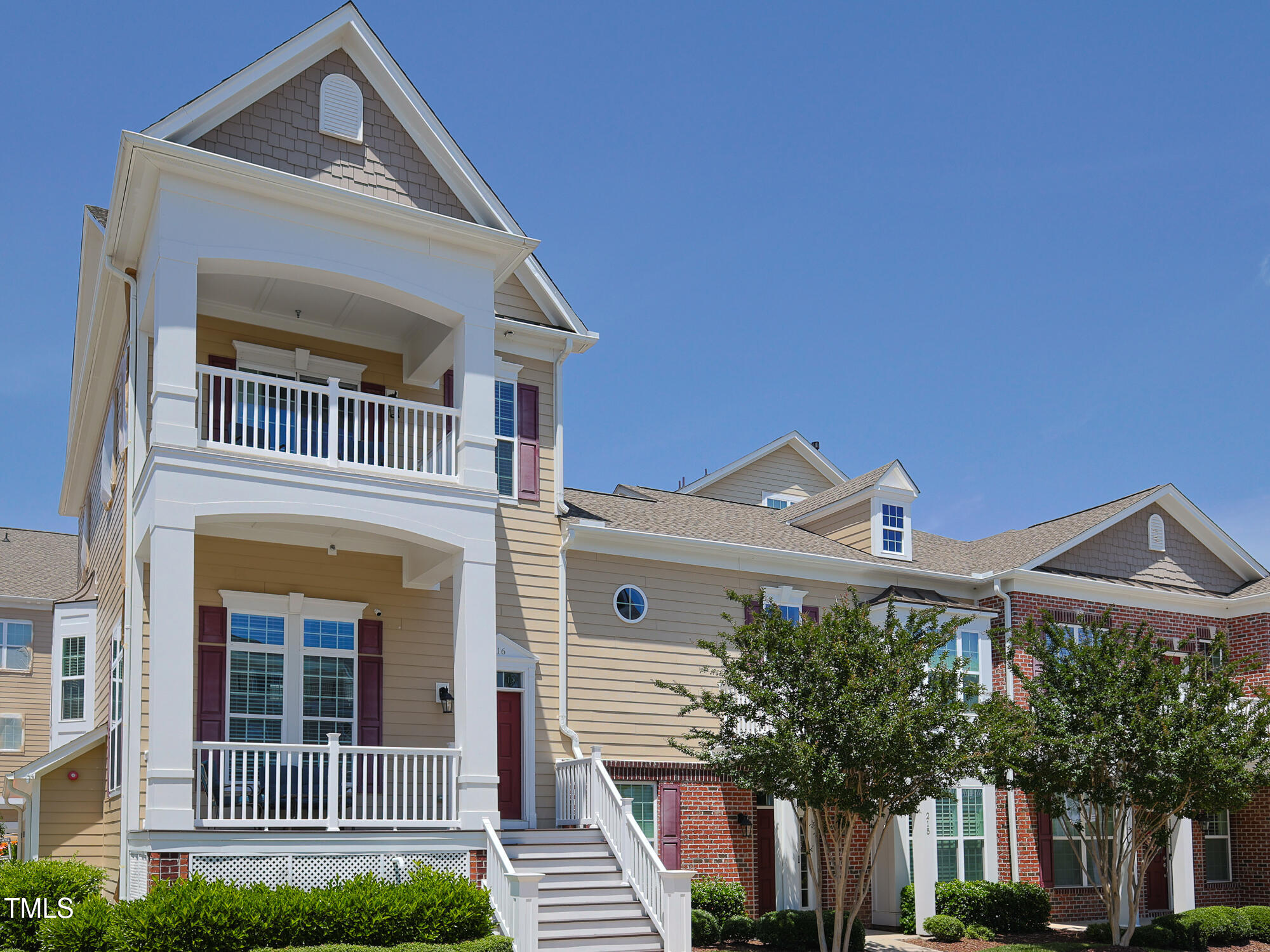 10529 Sablewood Drive, Unit 116 Raleigh, NC 27617 - Photo 5 of 57 002_10529_sablewood_116_front_of_house