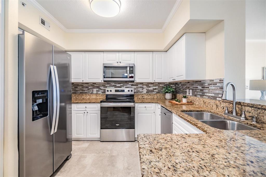 4516 Seagull Drive, Unit 805 New Port Richey, FL 34652 - Photo 9 of 33