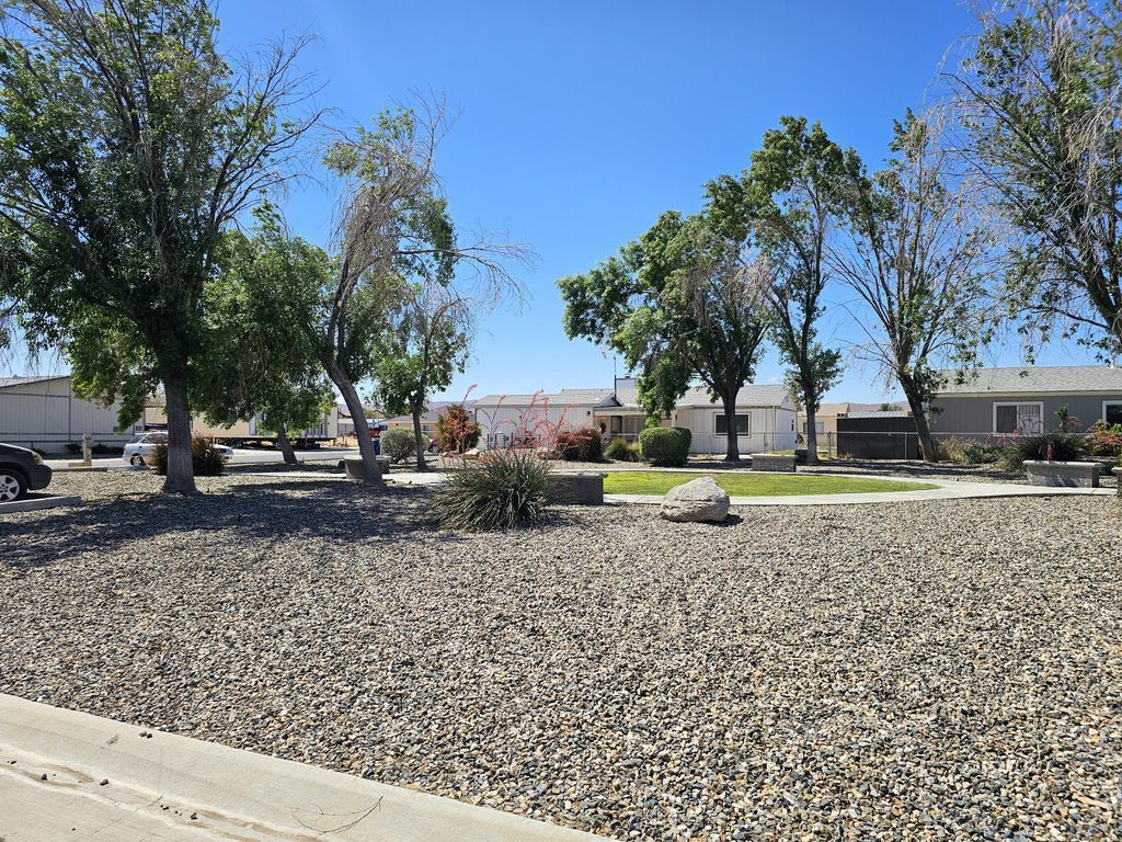 620 West Upjohn Avenue, Unit 43 Ridgecrest, CA 93555 - Photo 32 of 36