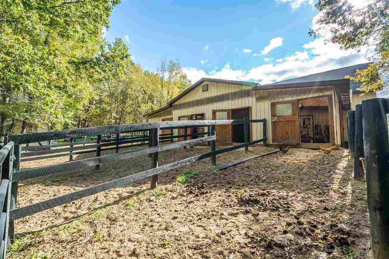 11345 White Road Linden, MI 48451 - Photo 33 of 40 21521076-32.JPG
