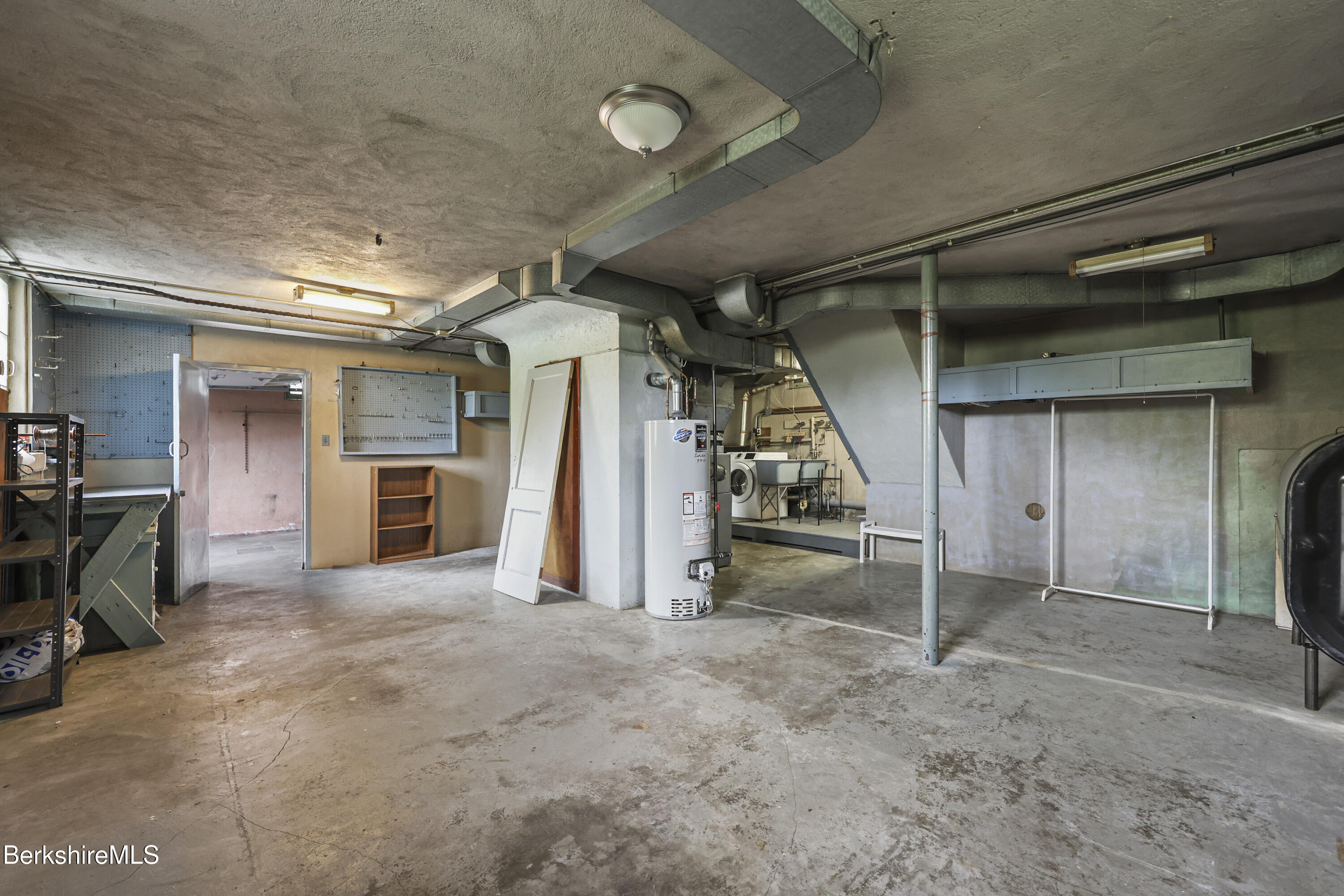 44 Jason Street Pittsfield, MA 01201 - Photo 27 of 41 Lower Level