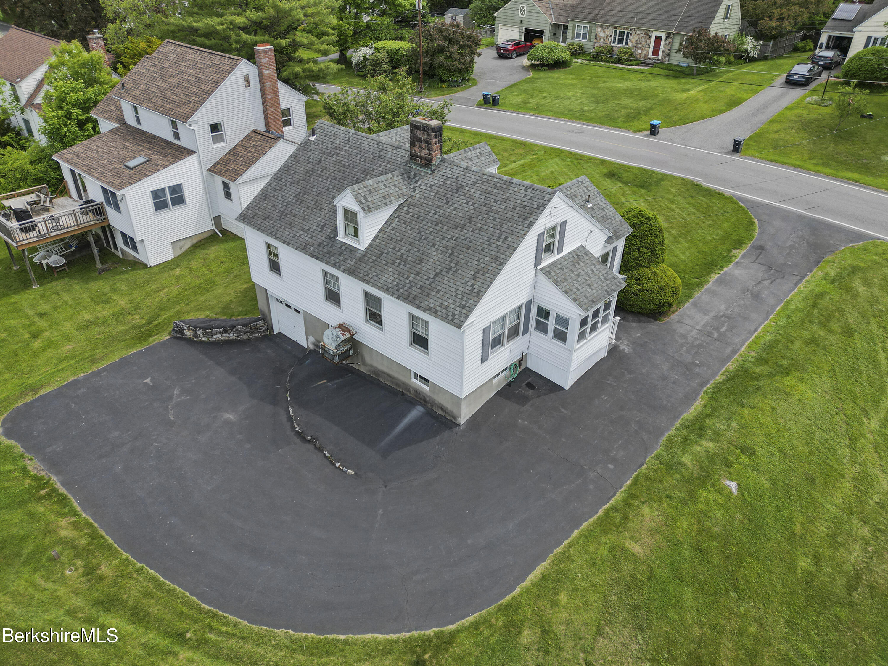 44 Jason Street Pittsfield, MA 01201 - Photo 40 of 41 Aerial View