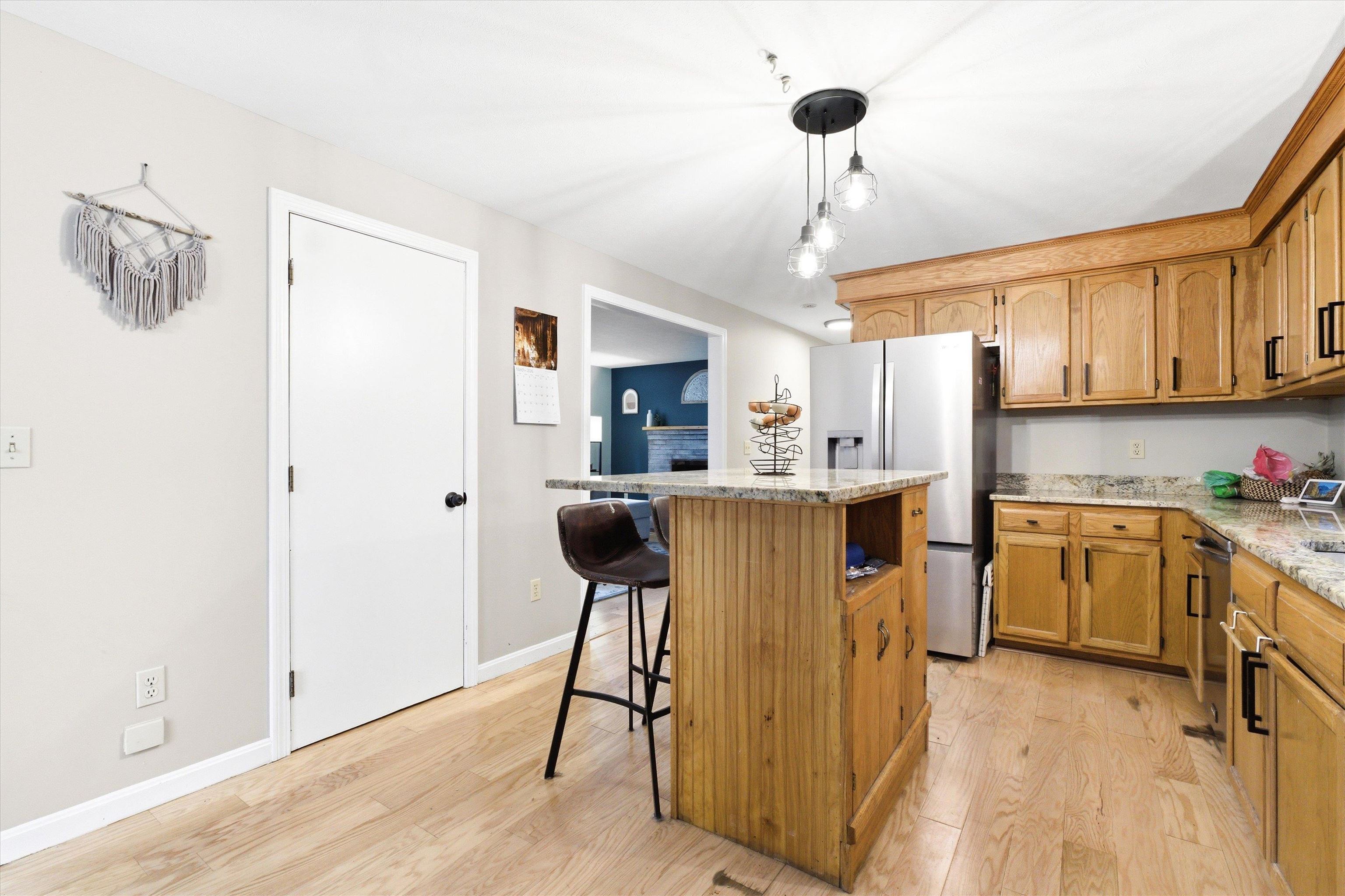 409 Hackett Hill Road Hooksett, NH 03106 - Photo 11 of 52