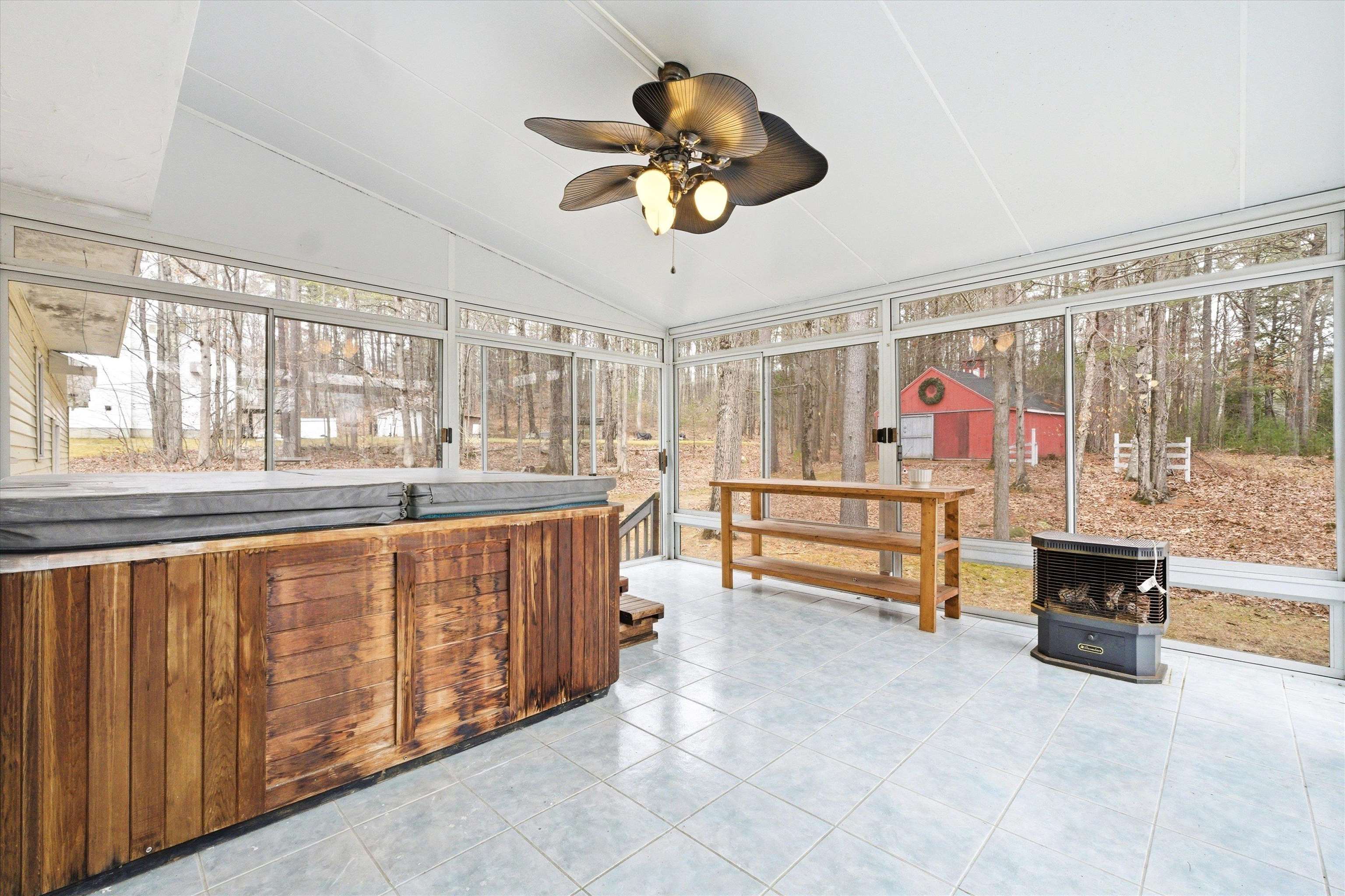 409 Hackett Hill Road Hooksett, NH 03106 - Photo 14 of 52
