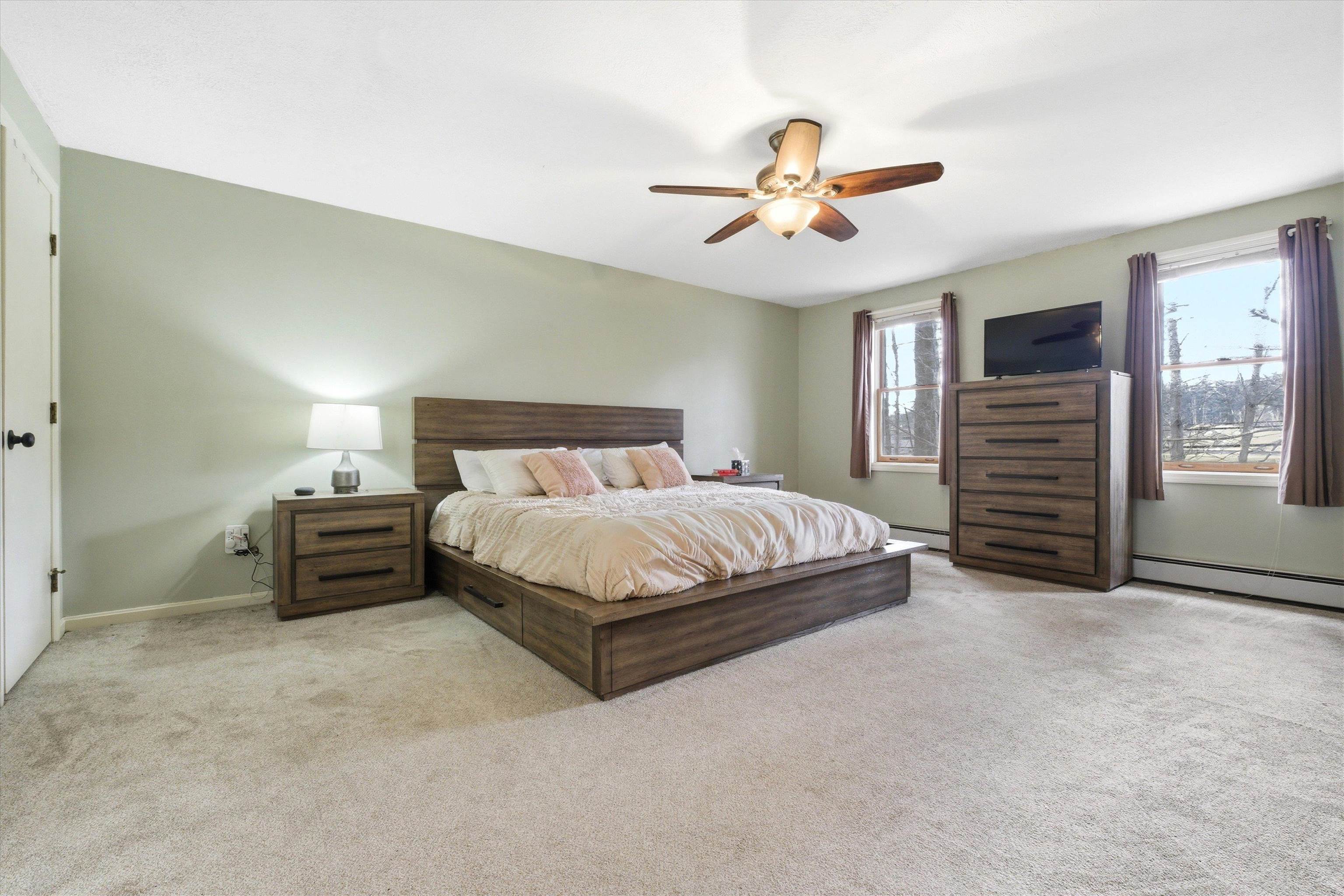 409 Hackett Hill Road Hooksett, NH 03106 - Photo 21 of 52