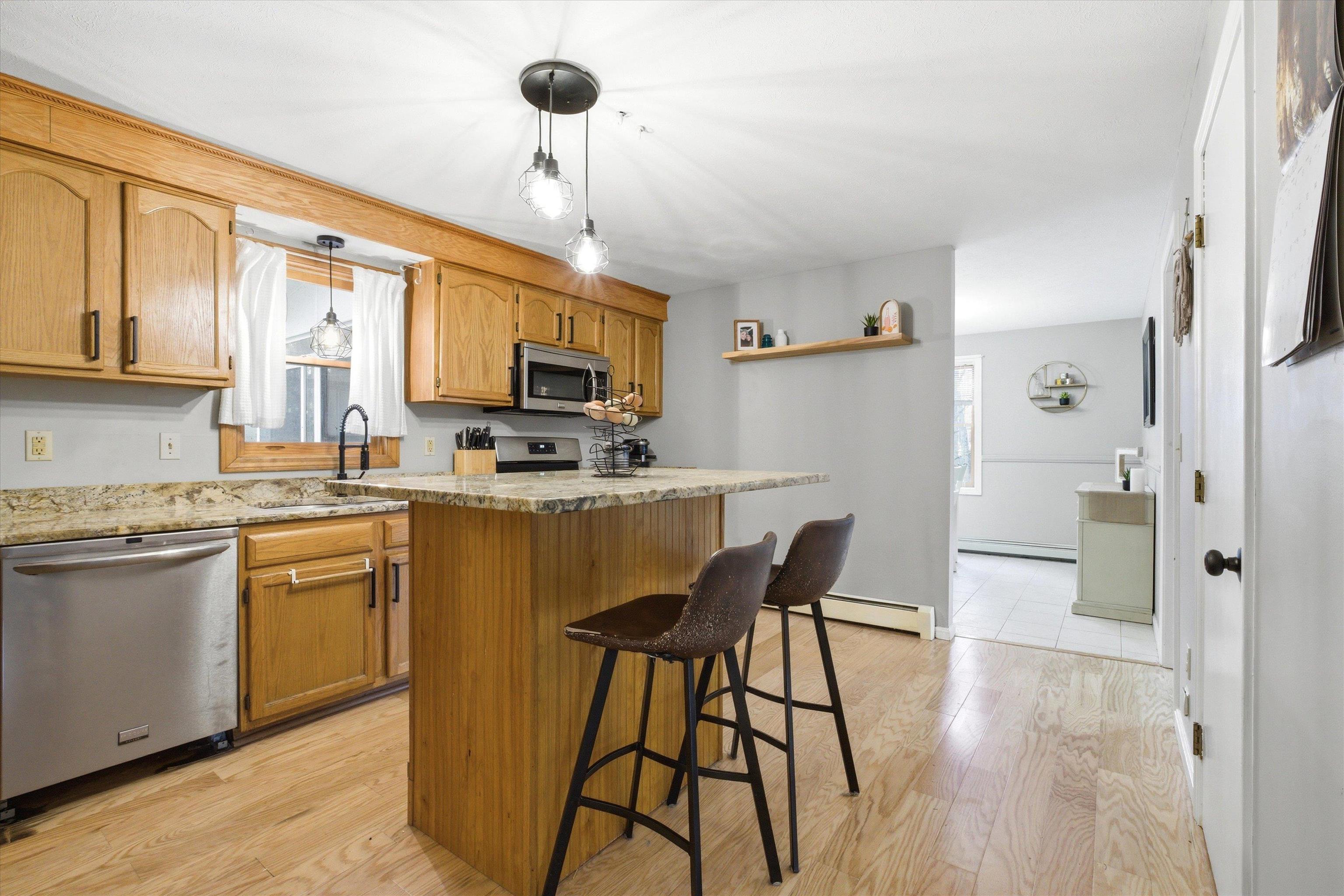 409 Hackett Hill Road Hooksett, NH 03106 - Photo 9 of 52