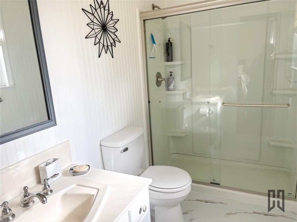 701 Forest Drive Homer, LA 71040 - Photo 24 of 34 2nd Primary ensuite