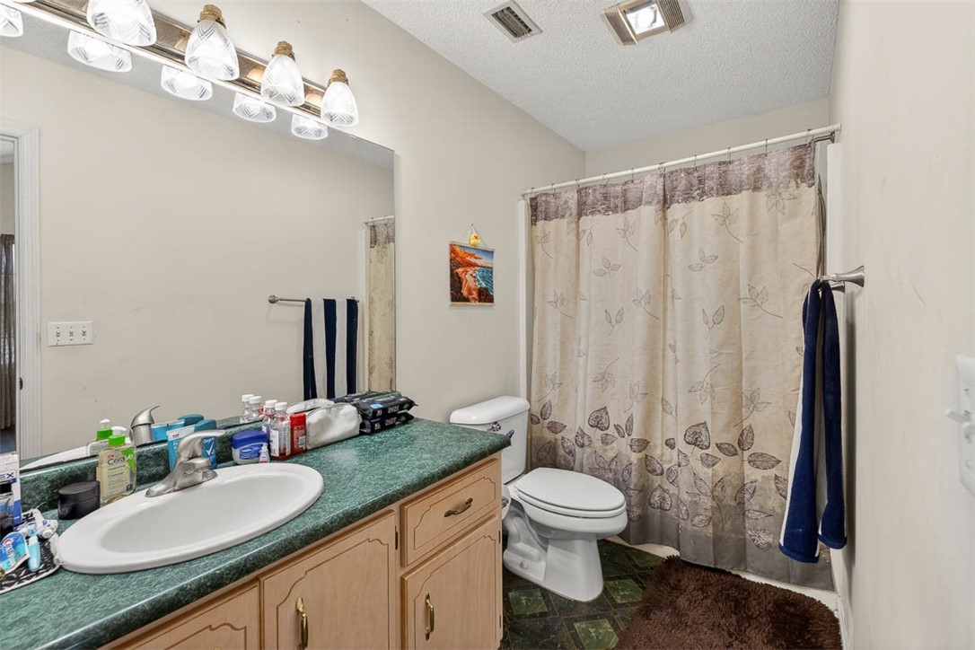 136 Timber Ridge Drive Brunswick, GA 31525 - Photo 14 of 27