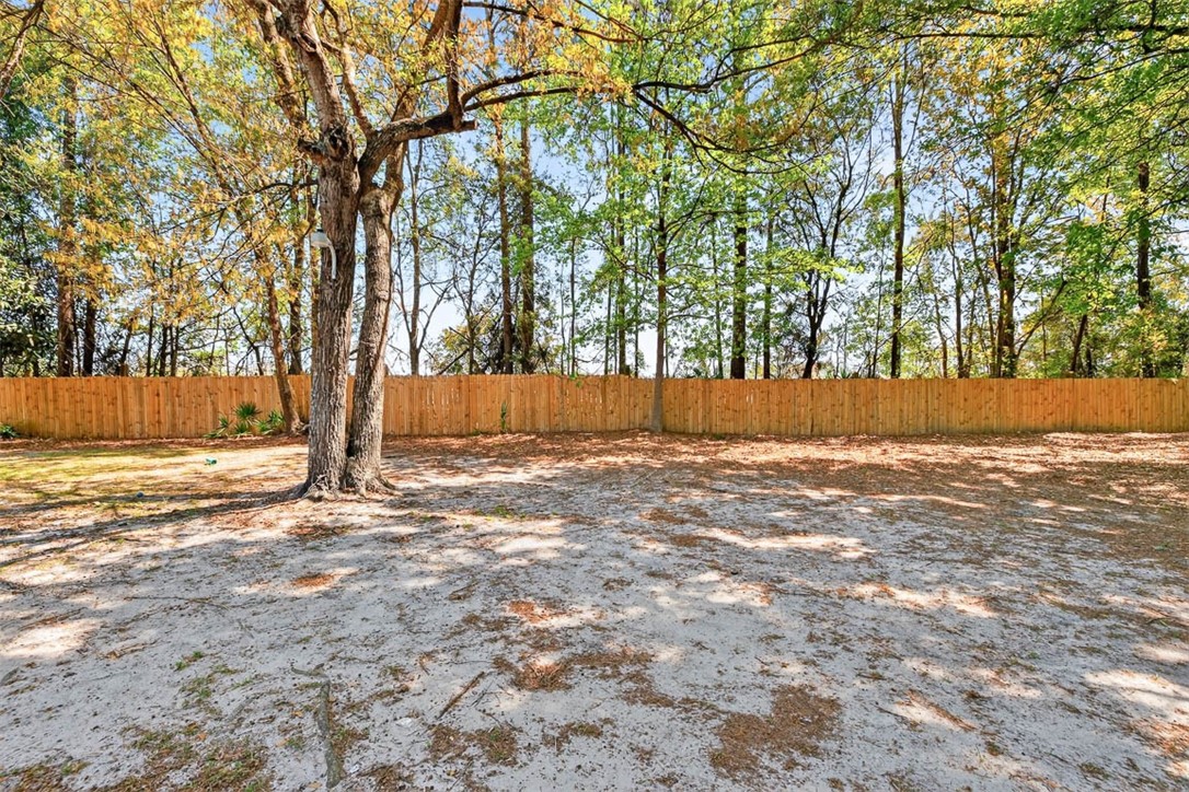 136 Timber Ridge Drive Brunswick, GA 31525 - Photo 4 of 27