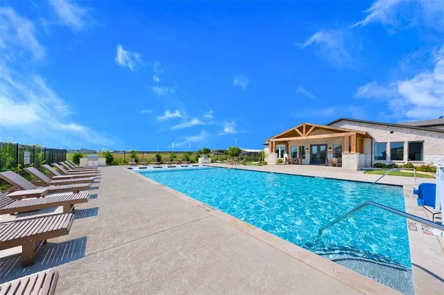 $1,385 | 6415 Fm 1570 Street West, Unit B, Greenville, TX 75402