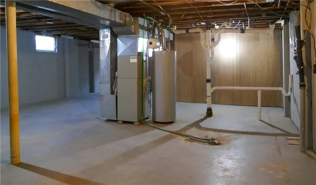 $300,000 | 9702 Eby Street, Overland Park, KS 66212