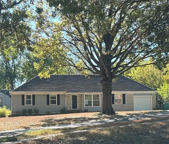 $310,000 | 9702 Eby Street, Overland Park, KS 66212